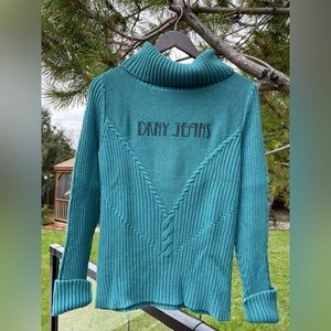 DKNY Jeans Cotton Turtleneck ✨3/$35✨